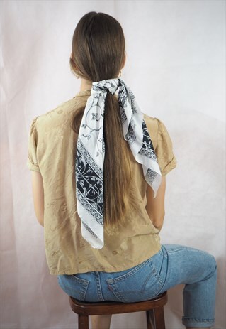 VINTAGE MONOCHROME PRINT SCARF