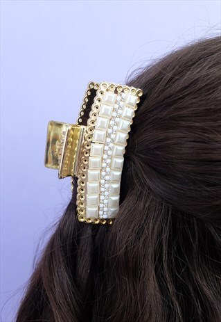 GOLD AND PEARLISED HAIR CLIP