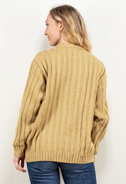 garment image