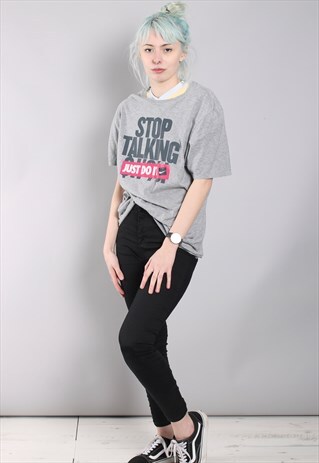VINTAGE NIKE T-SHIRT
