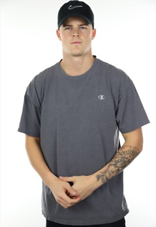 VINTAGE CHAMPION USA SMALL LOGO T SHIRT TEE