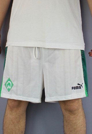 VINTAGE PUMA WOLFSBURG FC SHORTS IN WHITE WITH EMBROIDERED L