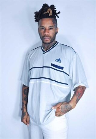 ADIDAS VINTAGE T SHIRT