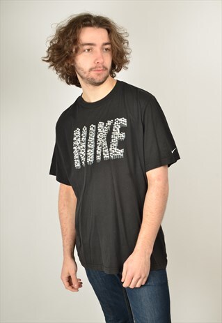 VINTAGE NIKE T-SHIRT SPELL OUT BLACK