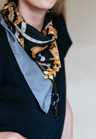 VINTAGE 80S LARGE BAROCCO SCARF