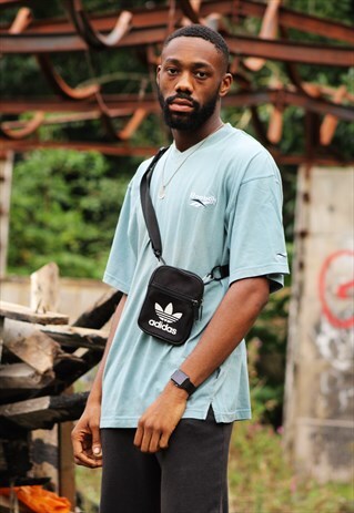 RETRO / EARLY 90'S / REEBOK / BLUE T-SHIRT