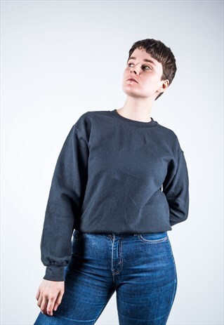VINTAGE 1990S BLACK SWEATER