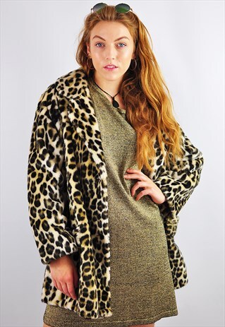 VINTAGE 70S OVERSIZED LEOPARD PRINT FAUX FUR COAT