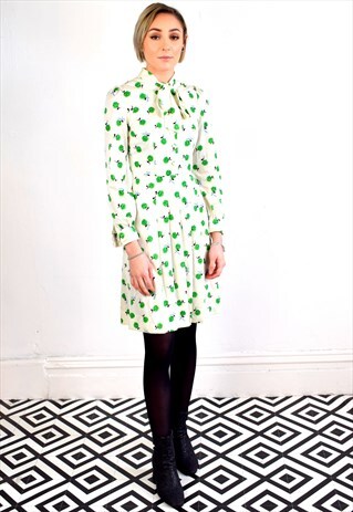 VINTAGE 70'S JAPANESE WHITE FLORAL PUSSYBOW DRESS