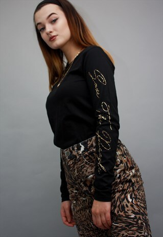 LONG SLEEVE T-SHIRT IN BLACK WITH LEOPARD PRINT SLOGAN