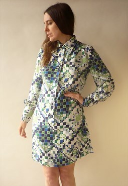 1970's Vintage Geometric Printed Mutton Sleeve Midi Dress