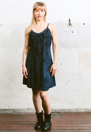 VINTAGE 90S GRUNGE SLIP DRESS