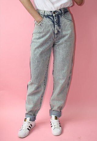 VINATGE 90'S LIGHT BLUE HIGH WAIST MOM JEANS