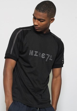 VINTAGE NIKE T-SHIRT BLACK