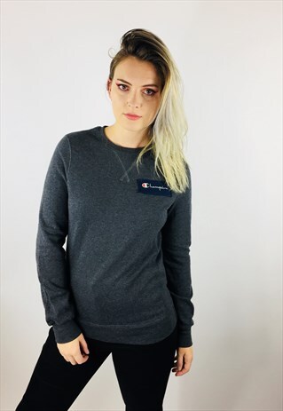 VINTAGE CHAMPION EMBROIDERED SWEATSHIRT