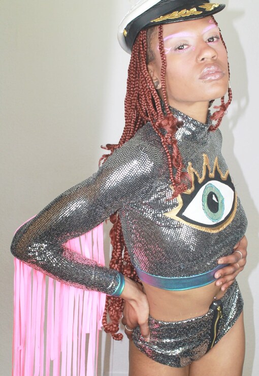 garment image