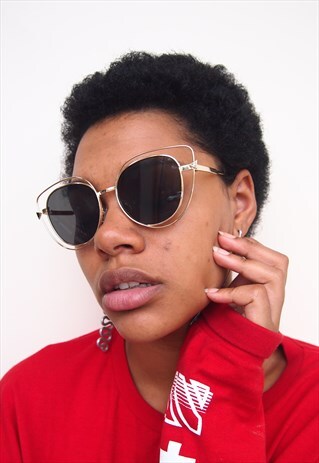 BLACK LENS CAT EYE GOLD FRAME SUNGLASSES