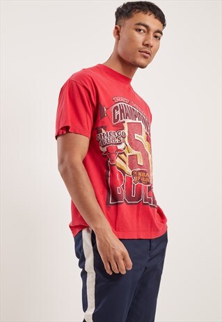 VINTAGE CHICAGO BULLS GRAPHIC T-SHIRT