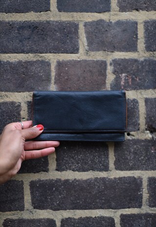 VINTAGE BLACK LEATHER PURSE