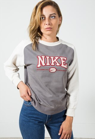 VINTAGE NIKE SWEATSHIRT / S1692