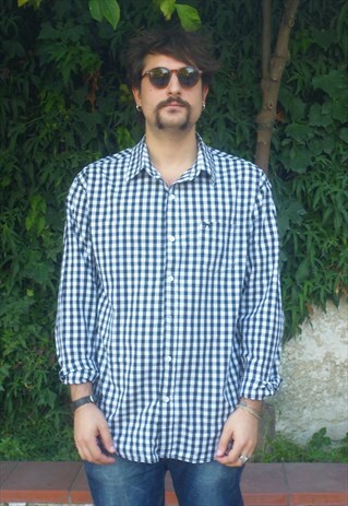 VINTAGE CHECKED BLACK AND WHITE SHIRT
