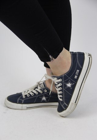 VINTAGE CONVERSE NAVY TRAINERS