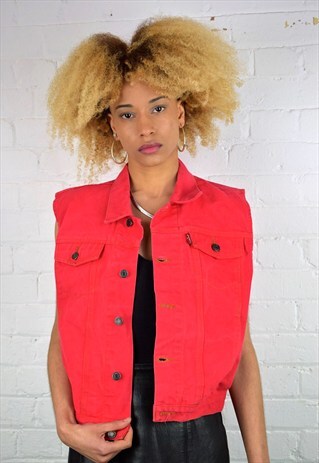 VINTAGE 90'S LEVI'S SLEEVELESS DENIM JACKET