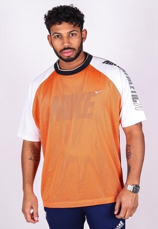 VINTAGE NIKE T-SHIRT T929