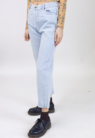 VINTAGE 90S BOYFRIEND FIT BLUE DENIM JEANS