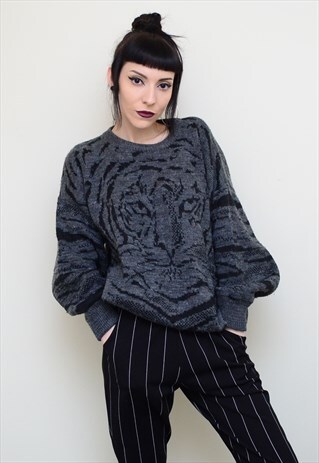 VINTAGE 90'S GREY TIGER PATTERNED SLOUCHY JUMPER