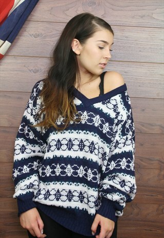 VINTAGE OVERSIZED ICELANDIC,PATTEREND,COSY KNIT JUMPER