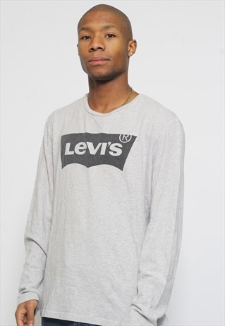 VINTAGE LEVI'S LONG SLEEVE T-SHIRT