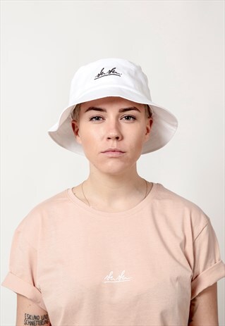 BUCKET HAT WHITE