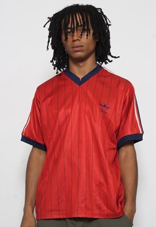 VINTAGE ADIDAS ORIGINALS SPORTS T-SHIRT RED