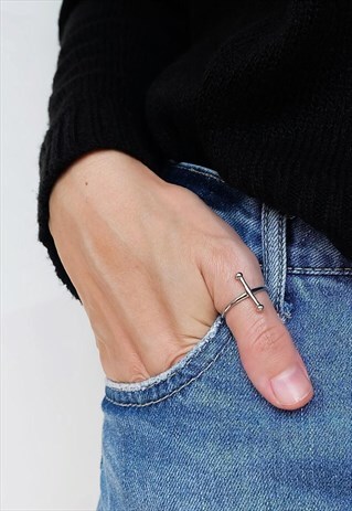 BAR STERLING SILVER THUMB RING