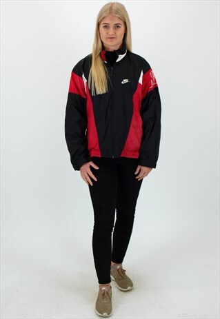 VINTAGE NIKE SHELL JACKET