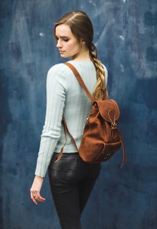 THE STRESSED BROWN HUNTER BACKPACK (SMALL)