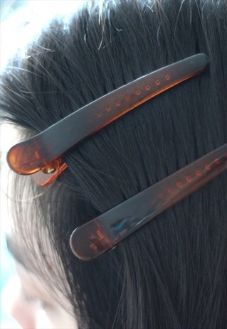 JUMBO TORTOISESHELL HAIR CLIPS