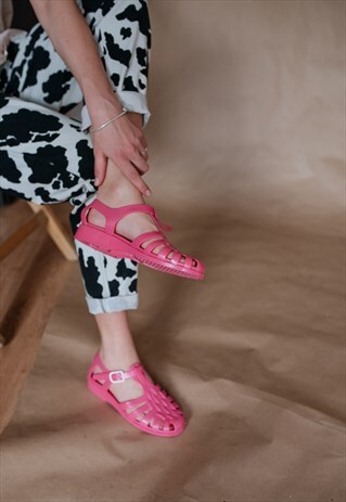 VINTAGE 90S PINK JELLY SANDALS