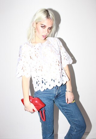 VINTAGE 90S WHITE FLORAL CUT-OUT BLOUSE