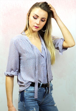 1980S VINTAGE LILAC FLORAL SEMI SHEER TIE UP NECK BLOUSE