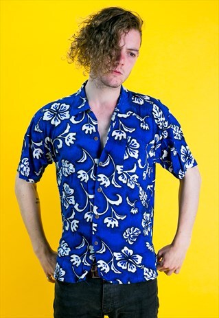 VINTAGE CRAZY HAWAIIAN PRINT SHIRT