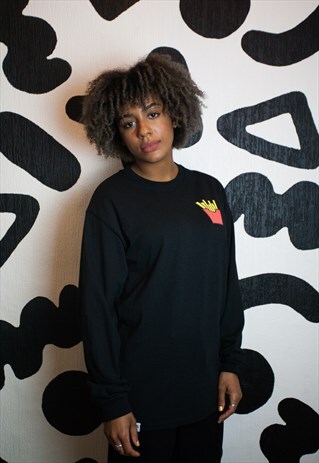 LONG SLEEVE FRIES T-SHIRT IN BLACK
