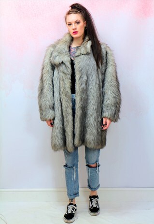 1980S VINTAGE OVERSIZED SUPER SOFTGREY FAUX FUR COAT