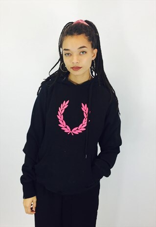 FRED PERRY BIG LOGO BLACK HOODIE