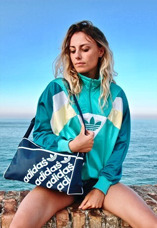 80S VINTAGE NOS ADIDAS LOGO SPORT BAG
