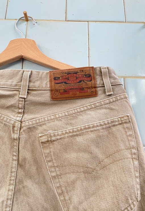 garment image