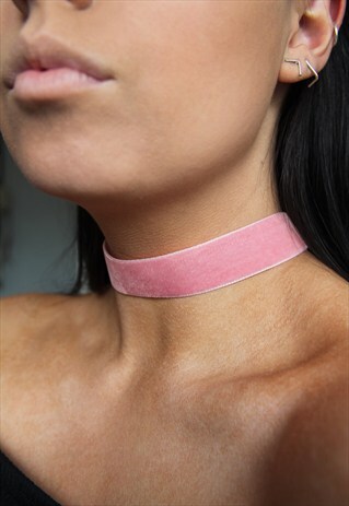 THICK DUSTY PINK VELVET CHOKER