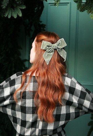 PEARL STUDDED VELVET LARGE HAIR BOW CLIP
