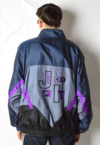 VINTAGE 90S NAVY BLUE EMBROIDERED NIKE SHELL TRACK JACKET